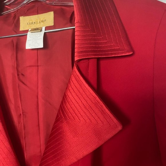 VINTAGE SUNNY CHOI LADIES RED JACKET - Picture 2 of 3